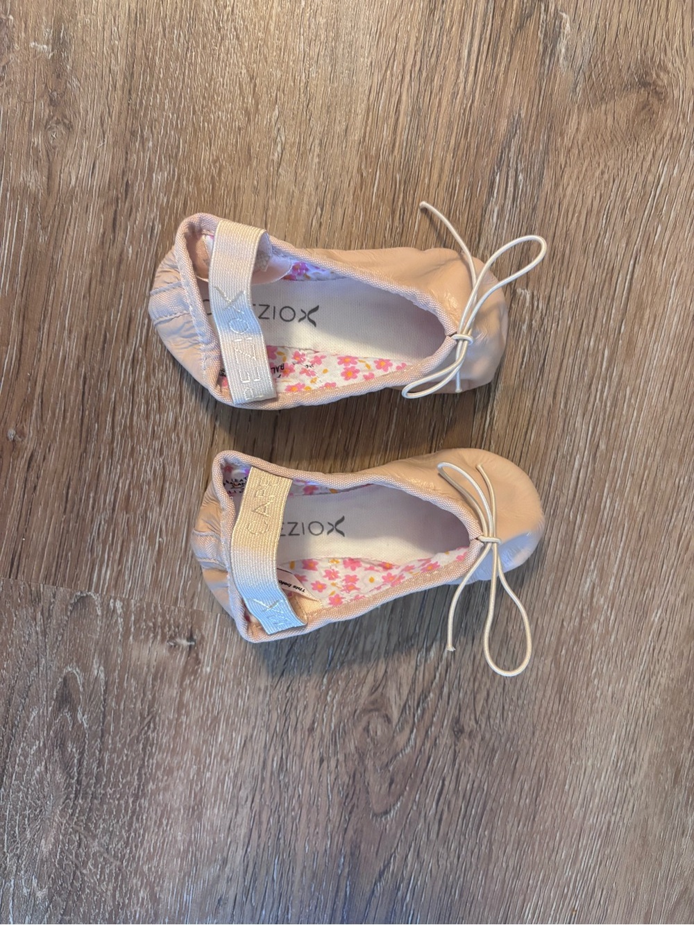 NEW Capezio Daisy Toddler Girls' Cream Ballet Slippers with Bow